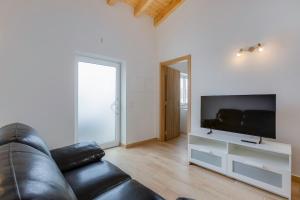 Almadena grey house