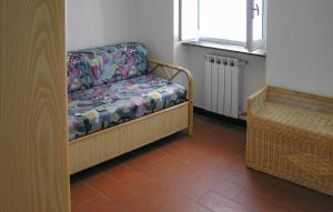 3 Bedroom Stunning Home In Montemarcello