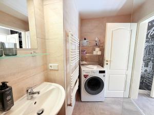Amaroo - Serviced Apartment "Andy"