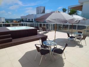 Cobertura com SPA Privativo - 3 Suítes - 8 pessoas - Mirante Home Club