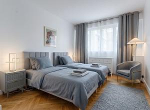 2BR Montaigne Chambiges