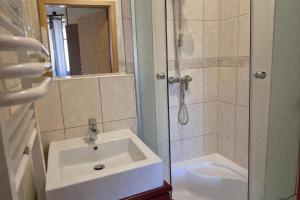 Studio przy plaży - HoliApart Teleexpressu 2c