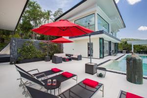 Tropical villa with private pool in Ko Samui