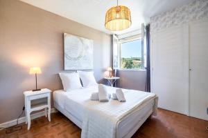 Le Holidays l Terrasse et vue mer l Shellter-Rentals