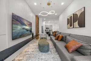 5 Bedrooms 5 Baths Paradiso Grande 10299 ET