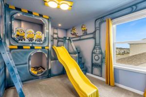 7 Bedroom 5.5 Bathroom Windsor Island 4436 KR