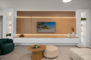8 Bd 6 Ba Windsor Cay 16256 Sm