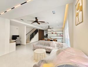 Mallow Semi-D homestay