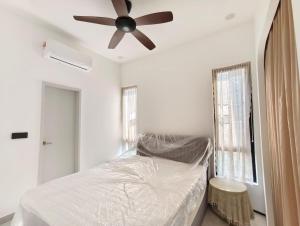 Mallow Semi-D homestay