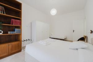 Savorelli 2 Bedroom - Private Parking - a 10 minuti dalle metro A