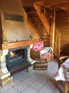 Chalets Les Bruyeres wi fi : photos des chambres