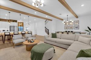 9 Bedrooms 5 Bathrooms Champions Gate 9037 ST