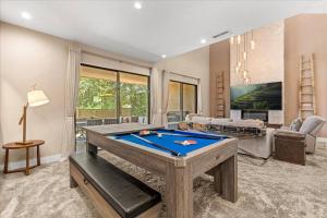 3 Bedrooms 35 Bathrooms Magic Village 7477 Bd