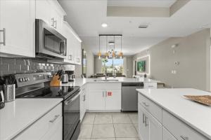 2 Bedrooms 2 Bathrooms Storey Lake 4731-204CT