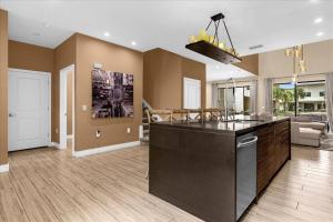 3 Bedrooms 3.5 Bathrooms Magic Village 7584 BD