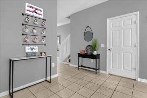 3 Bedrooms 3 Bathrooms Windsor Hills 7658 KC