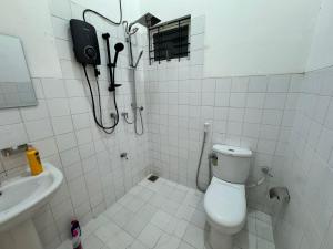 Journy B Holiday Inn Ekala