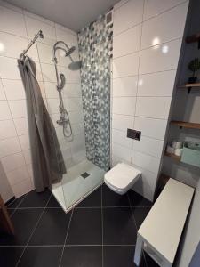 ZABRSKA l Studio 15 & 17