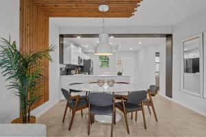 2 Bedroom 2 Bathroom Storey Lake 4751-205 CT