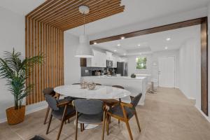 2 Bedroom 2 Bathroom Storey Lake 4751-205 CT