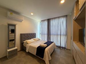 Nice suite next to Salguero Beach