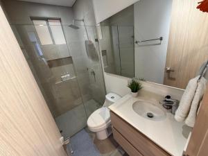 Nice suite next to Salguero Beach