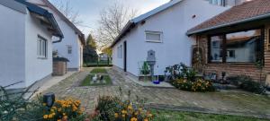OPG Lola Kokica - Estate & Apartments