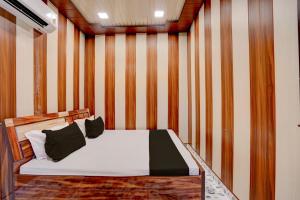 Hotel O Sidharth Inn