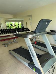 Spatious 168m2 Apartment in Ixtapa with Terrace, Pool, Gym & Parking