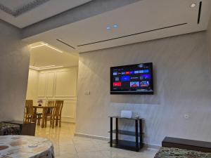 Val Iris Spacious Apartment - Tangier City Center