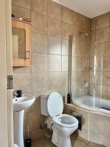 Modern Secure Stay Near Mall of the South