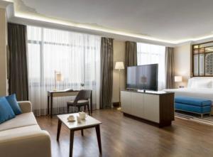 Hotel Grand The Villa Near Delhi Airport IGI