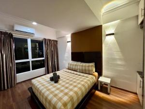 Studio Suite at Casa Mutiara 5 mins walk to LRT, Jalan Alor and Bukit Bintang