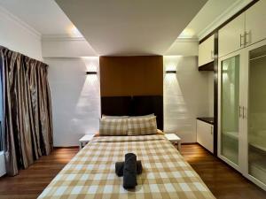 Studio Suite at Casa Mutiara 5 mins walk to LRT, Jalan Alor and Bukit Bintang