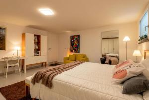 Luxury Sunshine Villa in Alghero with pool and sea view img65