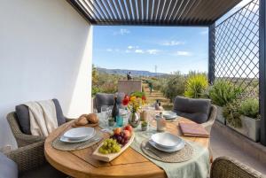 Luxury Sunshine Villa in Alghero with pool and sea view img19