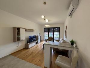 Apartment 501