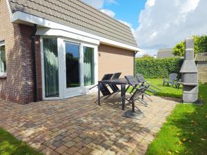 Charming Beachside Base in Noordwijk