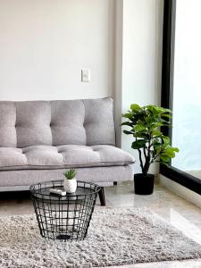 Paradise Apt steps 5thAv & Beach