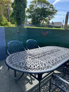The Hideaway with optional hot tub hire