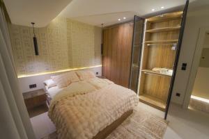Luxury apartment with a view of the Nile in Old Cairo