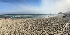 1min da Praia de Copacabana com Ar-condicionado