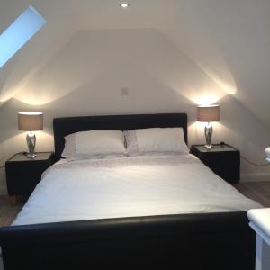 Cosy Coastal Lodge Walk to Beach Free Parking