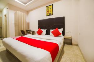 Hotel O The Sterling New Delhi railway station