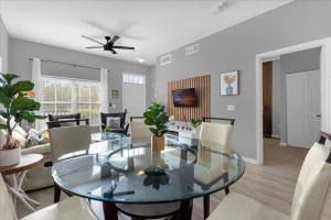 3 BD 2 BA Villas At Seven Dwarfs Lane 10-105