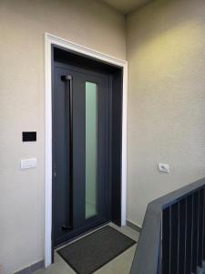 Just Renovated 1st Floor Apt Near City Center Villa 2