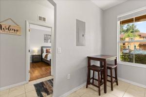 4 Bedrooms 3.5 Bathrooms Regal Palms 203 LM