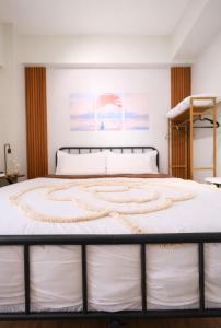 New! Cozy Condo 2BR near Makati and Airport