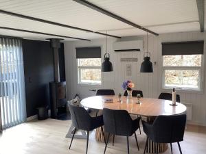 6 person holiday home in Ansager