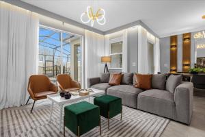 4 Bedrooms 3 Bathrooms Storey Lake 4351 Sl